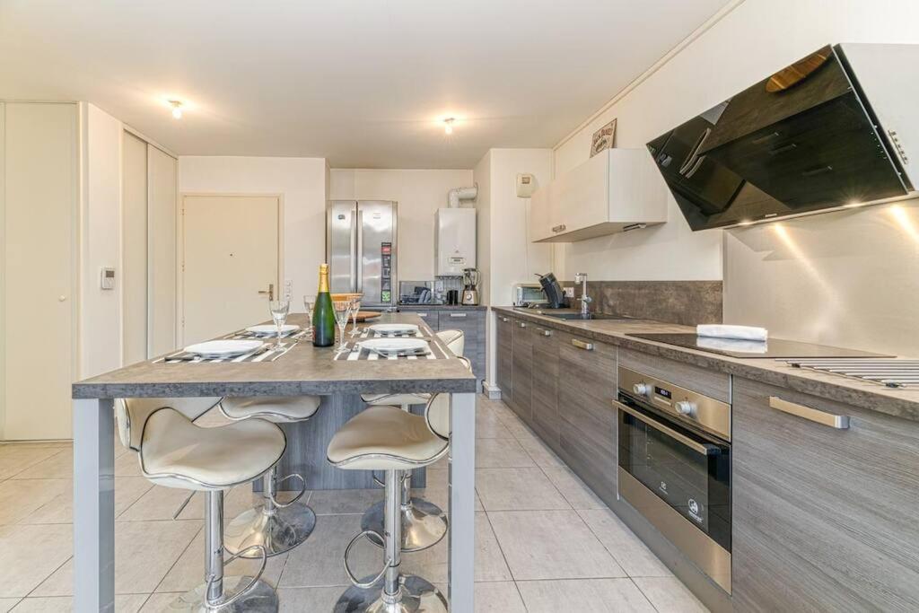 Bel Appartement-Garage Prive-Balcon-Wifi Fibre Rhut Esterno foto
