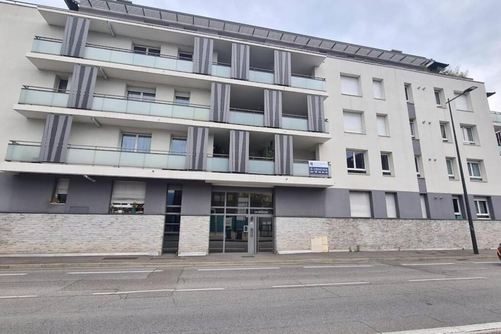 Bel Appartement-Garage Prive-Balcon-Wifi Fibre Rhut Esterno foto